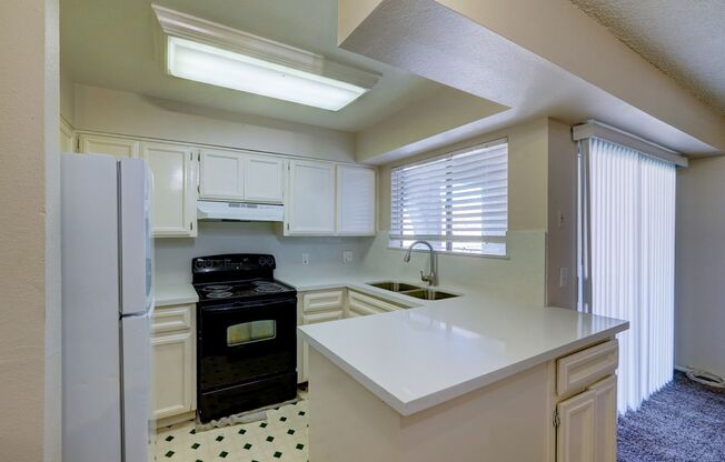 2 beds, 2 baths, $1,350, Unit # 2B