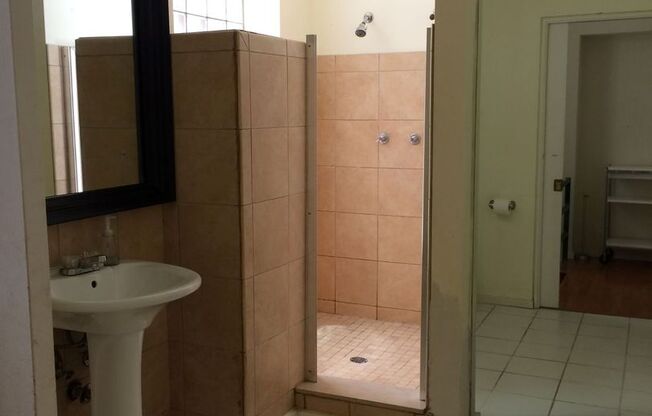 229 N Dithridge Street