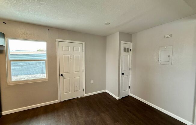 Hunt Ct 5593