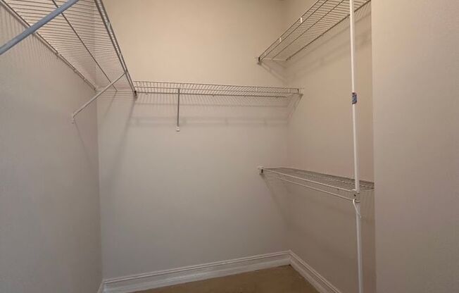 2 beds, 2 baths, 885 sqft, $2,340, Unit 403