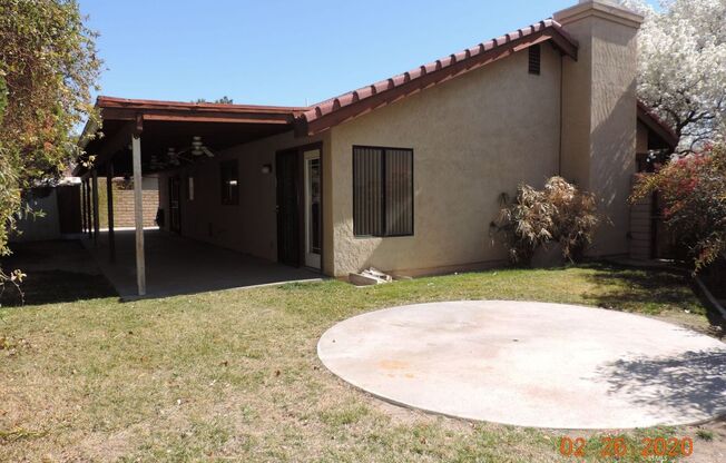 3 beds, 2 baths, $1,800