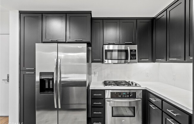 2 beds, 2 baths, 1,050 sqft, $3,450, Unit 206