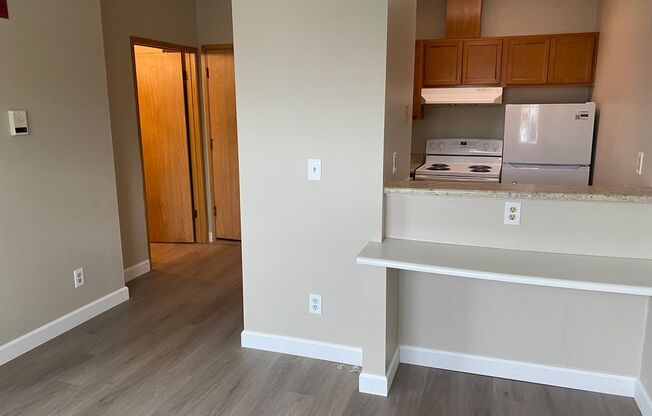 Studio, 1 bath, 441 sqft, $1,395, Unit 227