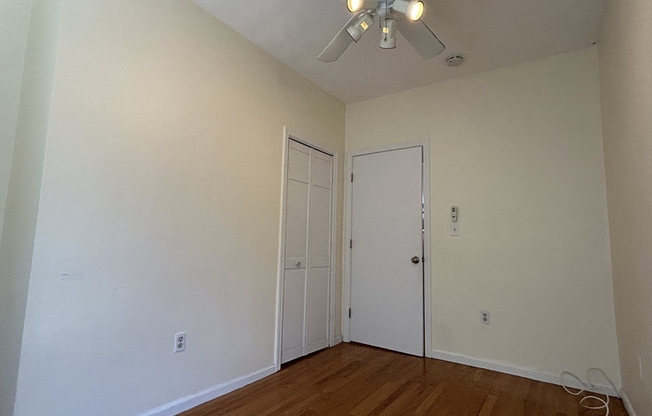 3 beds, 1 bath, 1,166 sqft, $3,200, Unit 1