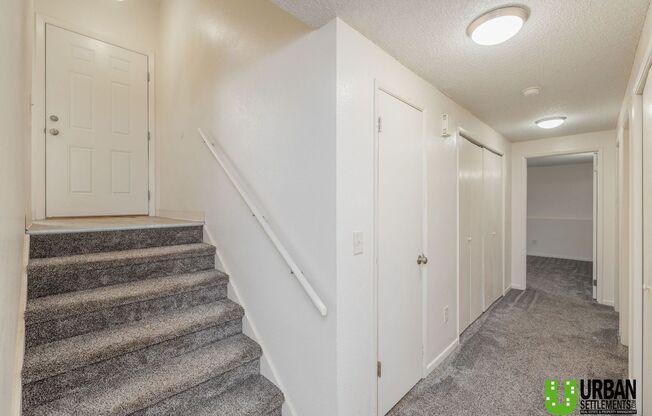 2 beds, 1 bath, $1,395