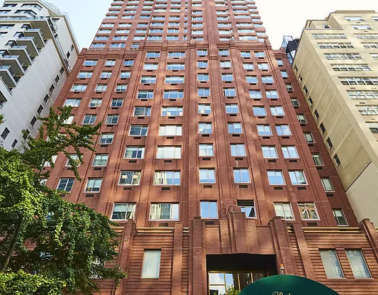 3 beds, 3 baths, 1,722 sqft, $13,000, Unit 31AG