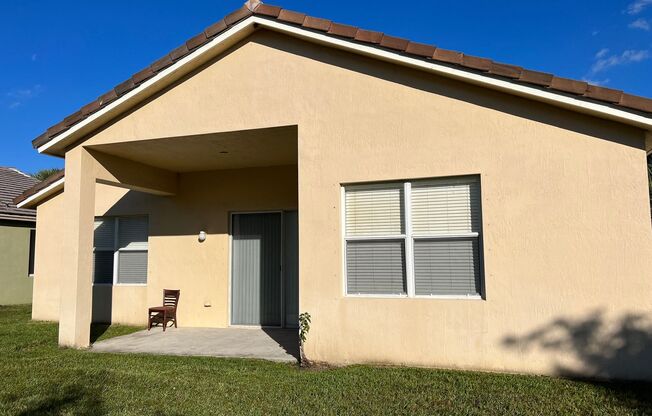 3 beds, 2 baths, $2,350