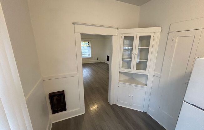 1 bed, 1 bath, 600 sqft, $895, Unit 1