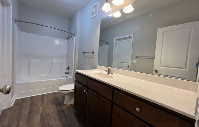 2 beds, 2 baths, 1,160 sqft, $1,599, Unit 138-407
