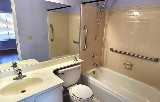 2 beds, 2 baths, $1,295, Unit # 287