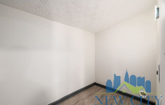 2 beds, 1 bath, $1,354