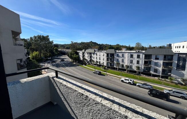 2 beds, 2 baths, 1,100 sqft, $2,498, Unit 411