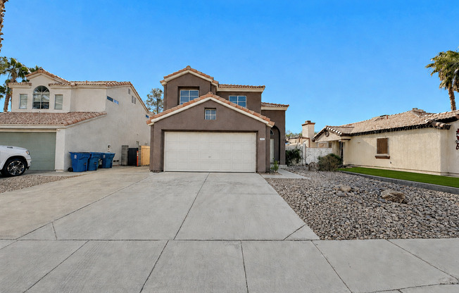 3 Bed, 2.5 Bath Paradise Home w/ Solar & RV Parking