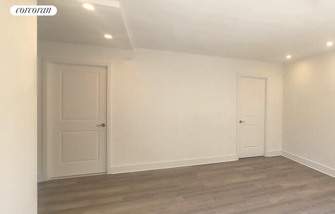 1 bed, 1 bath, $5,500, Unit 4F