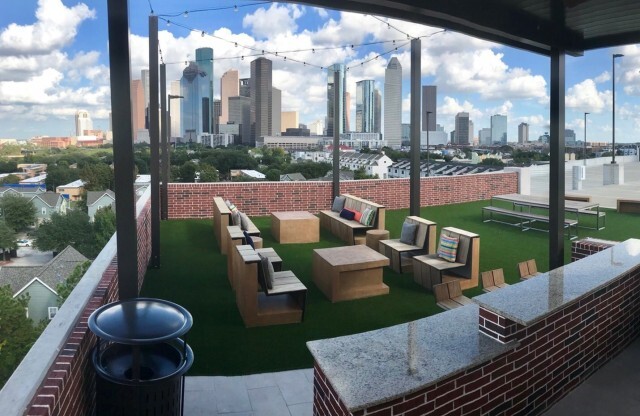 Rooftop Lounge with Shade Tinsley on the Park | Luxury Apartments Houston