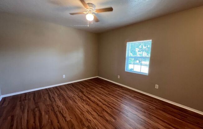 1 bed, 1 bath, $695