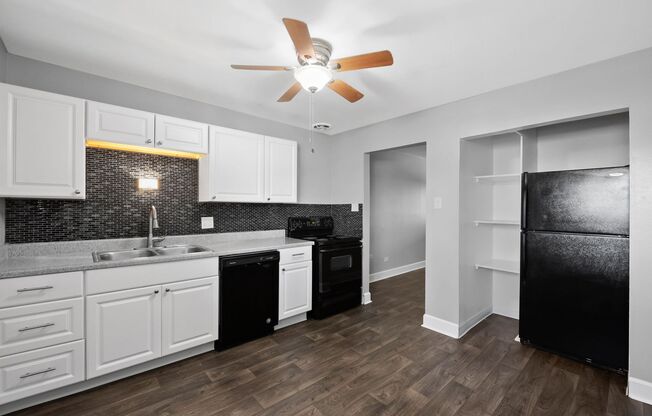 Beautiful Remodeled Apartments - includes washer/dryer Must See!
