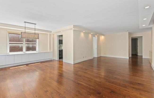 130 E 63 ST