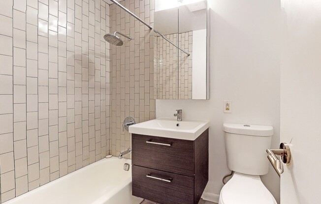 307 W 113 ST