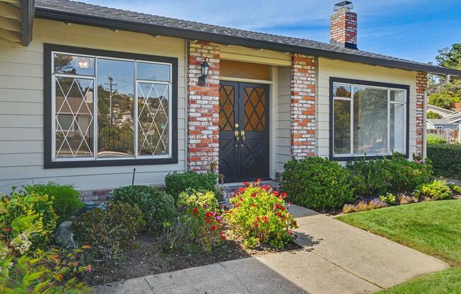 3 beds, 2.5 baths, $7,500