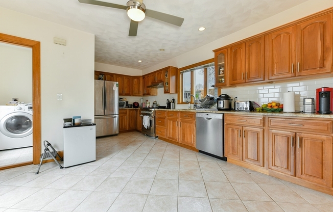 33 FARRAGUT AVE