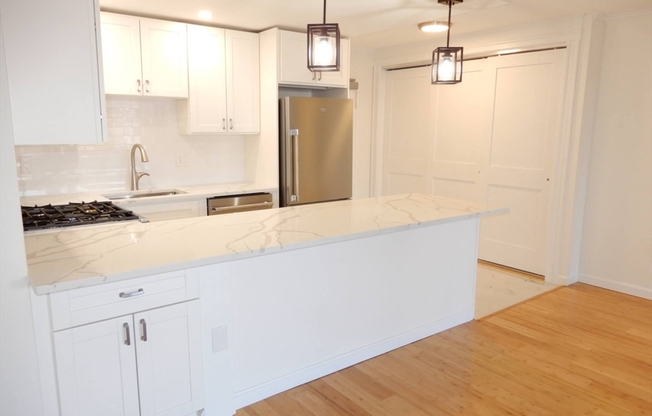 1 bed, 1 bath, 850 sqft, $3,300, Unit 6J