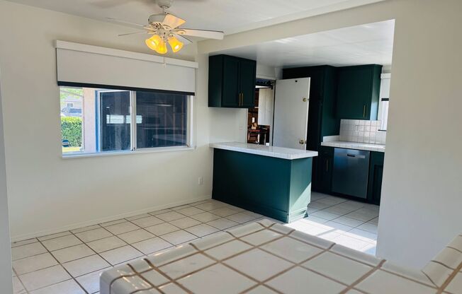 3 bedroom, pet ok, AC!