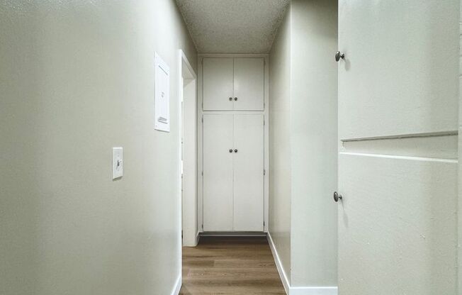 2 beds, 1 bath, 953 sqft, $2,195, Unit Unit 222