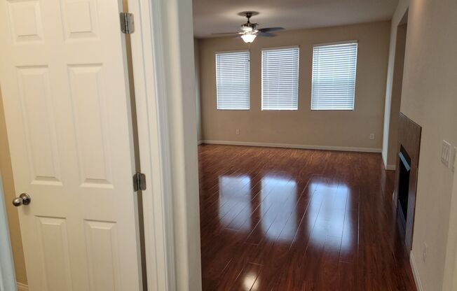 Beautiful Rhodes Ranch home overlooking the golf course