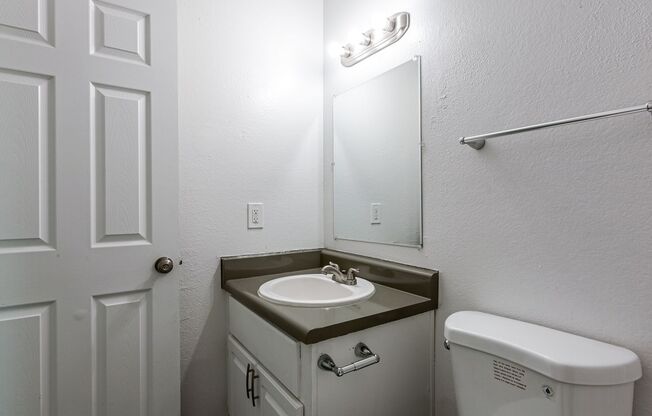 1 bed, 1 bath, 650 sqft, $899, Unit 218