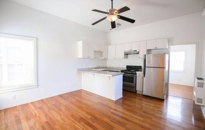 2249 San Antonio Ave.