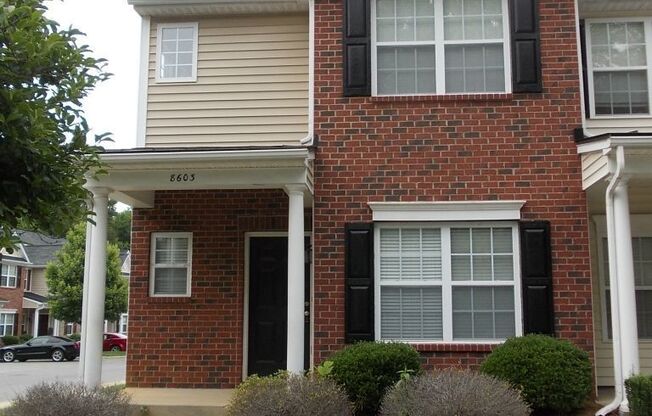 End Unit 2 story, 3 Bedroom Townhome near Mint Hill