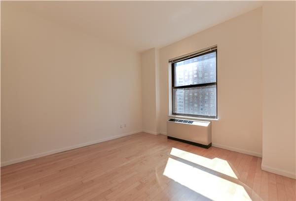 Studio, 1 bath, 450 sqft, $2,900, Unit 22-C