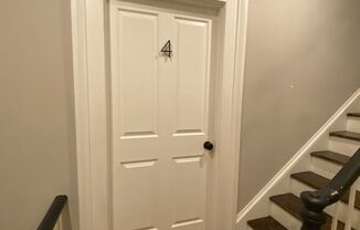 Studio, 1 bath, 11 sqft, $925, Unit 4