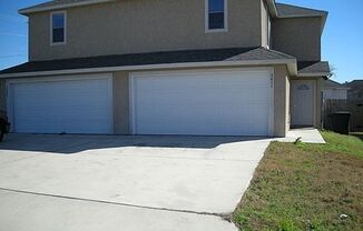 3 Bedroom Duplex With 2 Car Garage!!