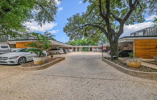 2704 San Pedro Street Unit 12