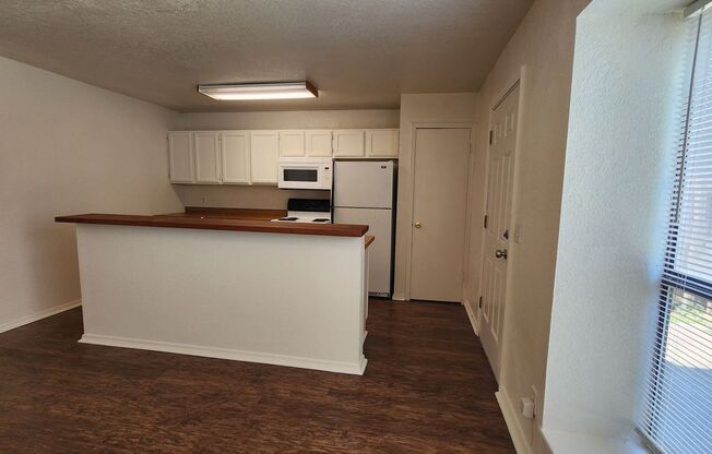 2 beds, 2 baths, $1,150