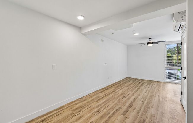 Studio, 1 bath, 421 sqft, $2,275, Unit 2330-105