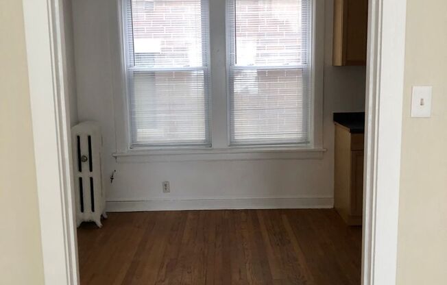 1 bed, 1 bath, 900 sqft, $1,750, Unit 4410-52