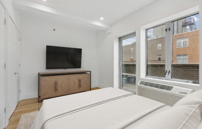 1 bed, 1 bath, $4,016, Unit 7B