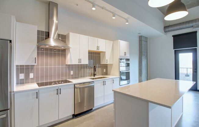 Studio, 1 bath, 1,271 sqft, $2,650, Unit 404