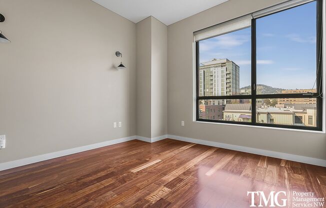 1 bed, 1.5 baths, $2,595