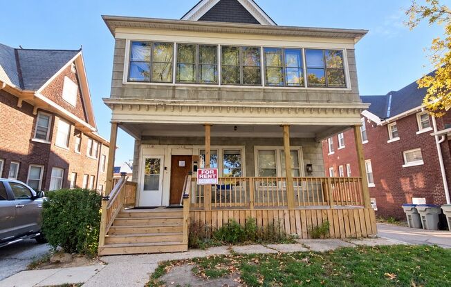 2260 S 7 ST