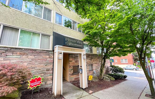 2 beds, 1 bath, 700 sqft, $2,495, Unit 104