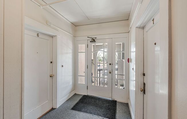 Studio, 1 bath, 350 sqft, $2,495, Unit 6