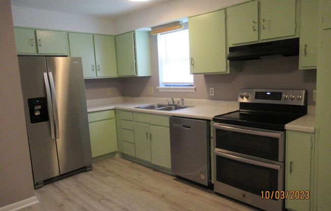 Willow Run- 2 bedroom/2 bath downstairs Apartment