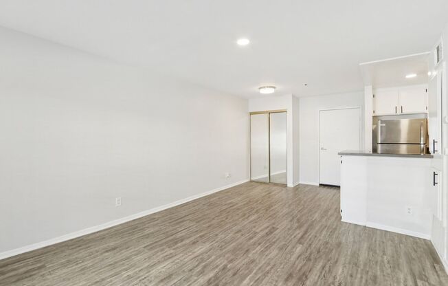 1 bed, 1 bath, 700 sqft, $1,948, Unit 405