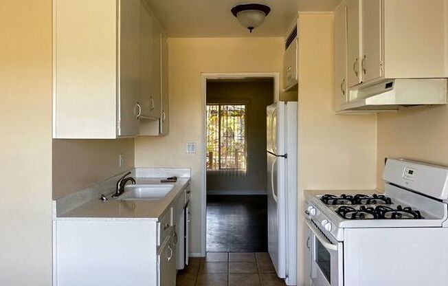 1 bed, 1 bath, 560 sqft, $2,195, Unit 4225-G