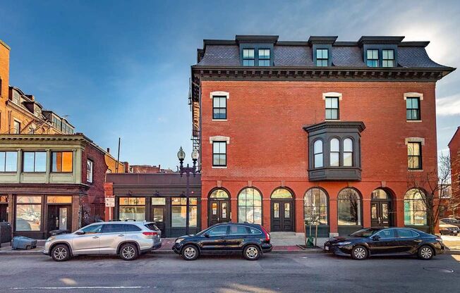 784 Tremont Street