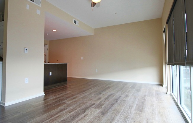 Studio, 1 bath, 404 sqft, $1,195, Unit APT 307